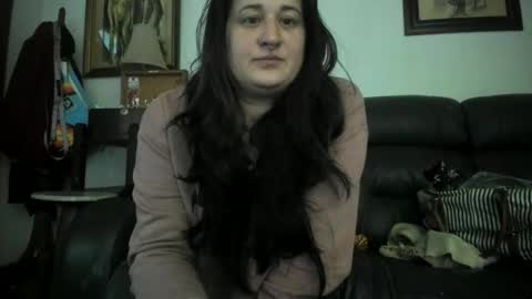 Snapshot of yournewfavoritecamgirl chatting on 12-18-25, 08:04 Lexi online show from 12-18-25, 08:04