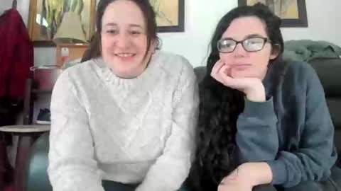 Snapshot of yournewfavoritecamgirl chatting on 01-15-26, 07:17 Lexi online show from 01-15-26, 07:17