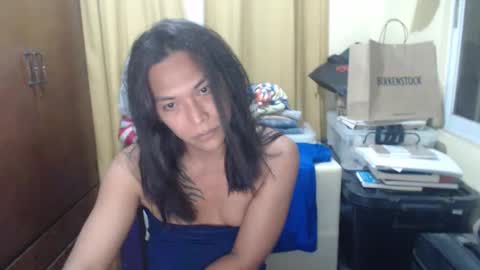 Iring online show from 04-25-26, 01:03
