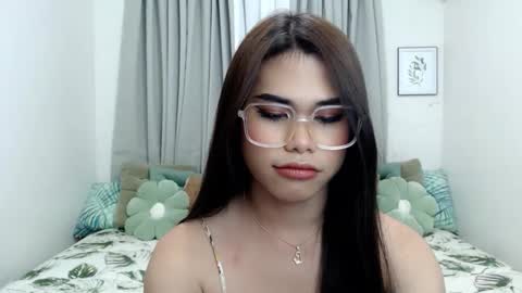 Snapshot of yourprettyblythe_ts chatting on 01-10-26, 08:49 yourprettyblythe_ts online show from 01-10-26, 08:49