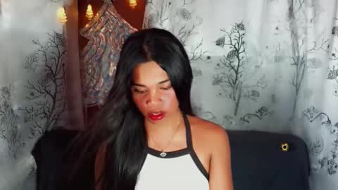 yourqueen_19 online show from 04-28-26, 05:34