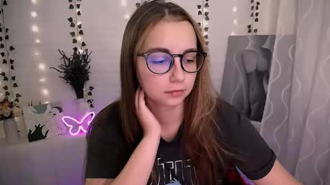 Happy online show from 09-18-25, 05:42