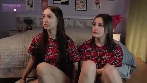 Snapshot of yoursecretplessure chatting on 11-24-25, 03:50 yoursecretplessure online show from 11-24-25, 03:50