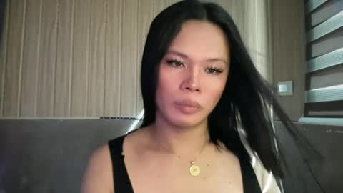 Snapshot of yourseductive_jem chatting on 06-25-26, 12:43 yourseductive_jem online show from 06-25-26, 12:43
