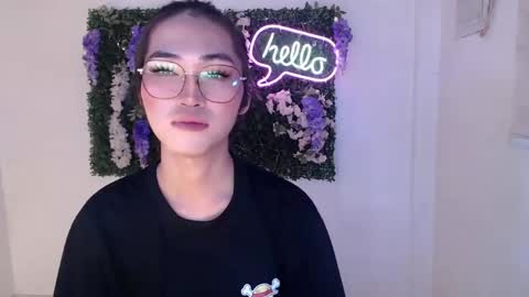 Snapshot of yoursexservice chatting on 02-14-25, 02:39 online show from 02-14-25, 02:39