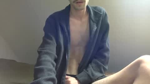 Snapshot of yoursexymat3 chatting on 02-21-25, 10:39 Yoursexymat3 online show from 02-21-25, 10:39