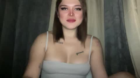 Snapshot of yoursexytowngirl chatting on 11-18-25, 03:34 LALA online show from 11-18-25, 03:34