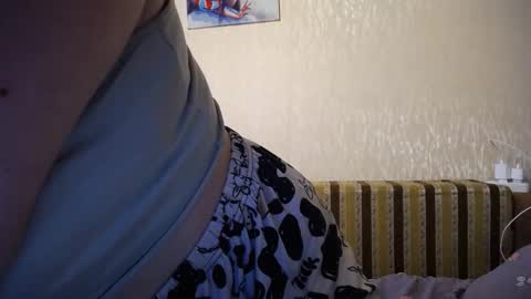 Snapshot of yourswetiegirl chatting on 09-25-25, 10:52 Sofia online show from 09-25-25, 10:52