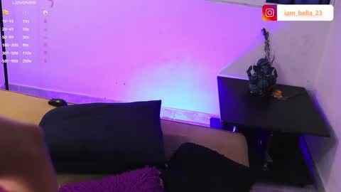 Bella- Independert Model online show from 01-03-25, 10:40