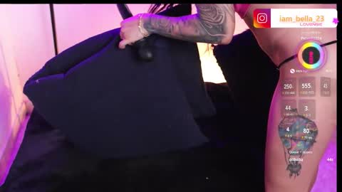 Bella- Independert Model online show from 10-10-25, 07:35