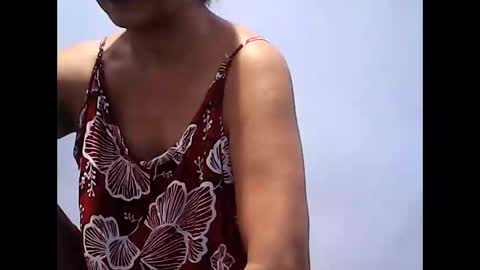 yourtropicalflower online show from 12-23-25, 09:07