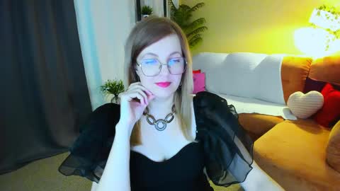 Snapshot of youruniverser chatting on 04-25-26, 03:42 Alice online show from 04-25-26, 03:42