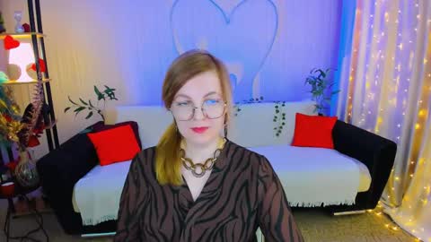 Snapshot of youruniverser chatting on 05-02-26, 09:25 Alice online show from 05-02-26, 09:25