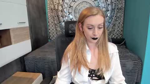 Snapshot of yourvenus00 chatting on 07-07-26, 04:33 YourVenus00 -Follow my OF online show from 07-07-26, 04:33