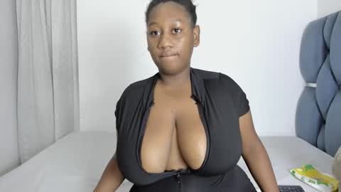 Snapshot of yourwife_anna chatting on 10-26-25, 10:43 yourwife_anna online show from 10-26-25, 10:43