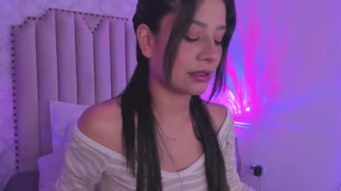 Snapshot of yourwishisme_val chatting on 09-09-25, 03:50 Val online show from 09-09-25, 03:50