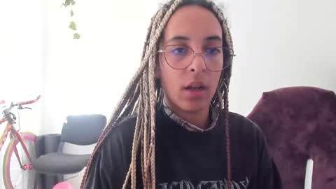 elizabeth  ju   online show from 01-27-25, 10:06