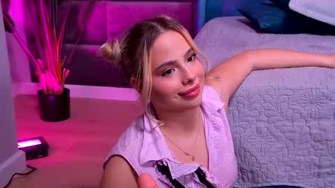 Foxie online show from 12-13-25, 07:53