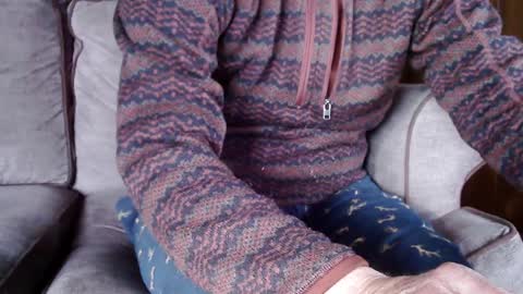 Snapshot of ytsim58 chatting on 03-10-26, 03:28 ytsim58 online show from 03-10-26, 03:28