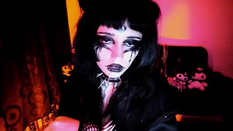 Yue Eclipsa online show from 02-15-26, 07:51