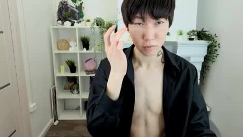 Yugo online show from 12-15-25, 12:31