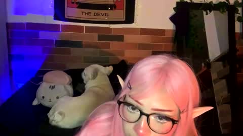 Snapshot of yukko_ chatting on 01-31-25, 02:37 YUKO online show from 01-31-25, 02:37