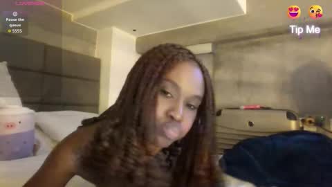 Snapshot of yuliana_miiller chatting on 11-19-25, 12:21 YulianaIndependent online show from 11-19-25, 12:21