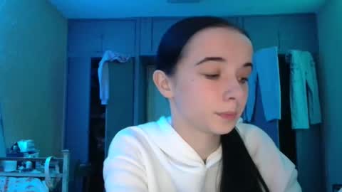 Snapshot of yuliastar chatting on 10-19-25, 09:32 Yuliia online show from 10-19-25, 09:32