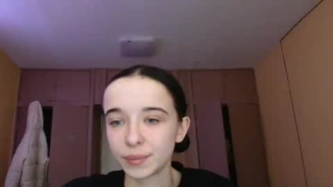 Snapshot of yuliastar chatting on 11-22-25, 08:24 Yuliia online show from 11-22-25, 08:24