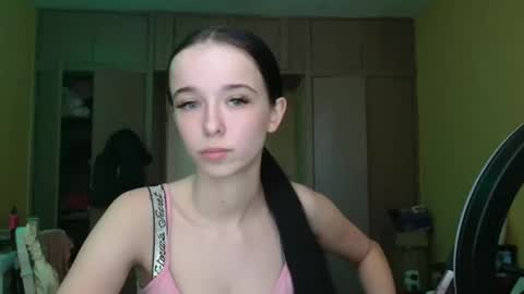 Yuliia online show from 04-19-26, 08:13