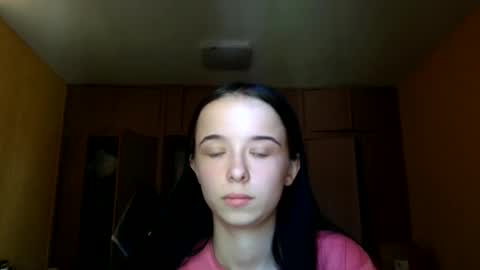 Yuliia online show from 06-01-26, 07:32