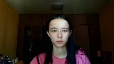 Yuliia online show from 06-05-26, 07:36