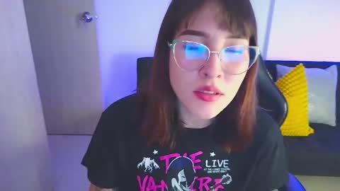 Yulienne online show from 02-01-26, 01:04