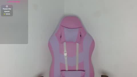 Yuli and SaraIndependent model online show from 12-02-25, 04:07