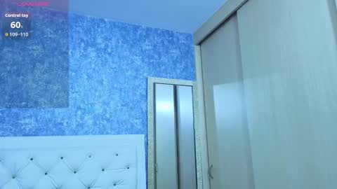 Snapshot of yulissa_girls chatting on 09-22-25, 11:12 yulissa_girls online show from 09-22-25, 11:12