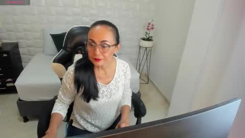 Y U L I T Z A online show from 01-13-26, 01:16