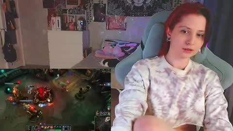 Snapshot of yum_neko_chan chatting on 12-19-25, 06:59 Kris online show from 12-19-25, 06:59