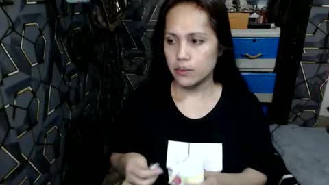 yumi online show from 01-11-26, 12:43