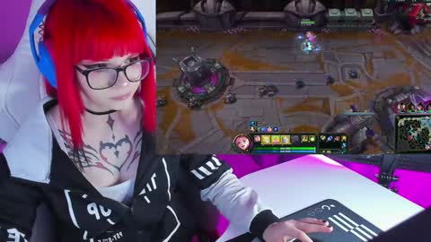 Snapshot of yumi_youkai chatting on 01-24-25, 10:08 Yumi 3 online show from 01-24-25, 10:08