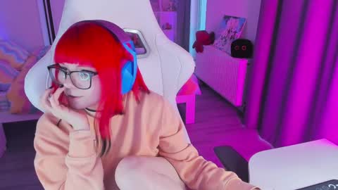 Snapshot of yumi_youkai chatting on 01-28-25, 12:11 Yumi 3 online show from 01-28-25, 12:11