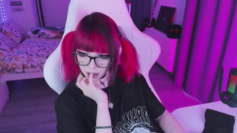 Yumi 3 online show from 02-15-26, 02:25