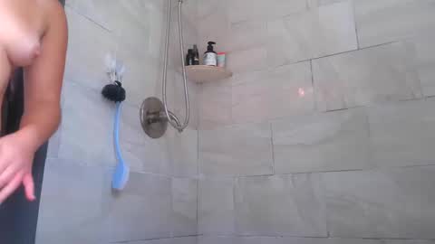 Payton kelly online show from 10-11-25, 04:27