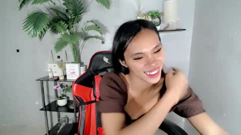 CALL ME YUMLEXX online show from 07-20-26, 10:39