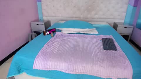 YumiViolet online show from 02-13-26, 09:44