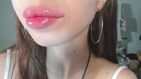 Snapshot of yumm__ chatting on 12-19-24, 10:13 Im away next stream September 10 at 1400 Moscow time online show from 12-19-24, 10:13