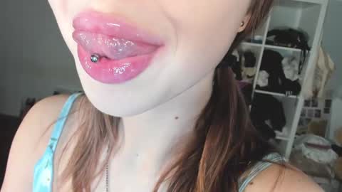 Snapshot of yumm__ chatting on 02-07-25, 01:43 Im away next stream September 10 at 1400 Moscow time online show from 02-07-25, 01:43