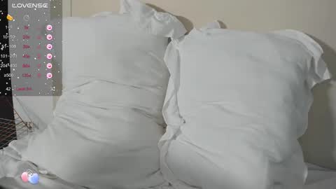 Snapshot of yumm__ chatting on 09-13-25, 07:30 Im away next stream September 10 at 1400 Moscow time online show from 09-13-25, 07:30