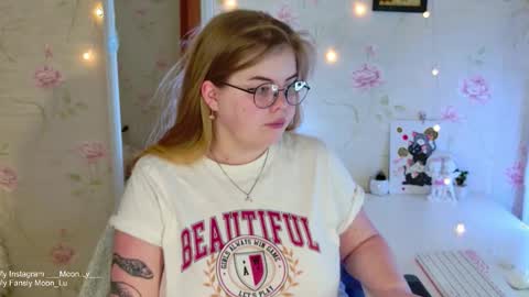 Polly online show from 11-29-25, 12:19