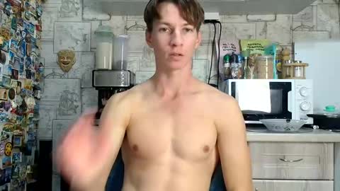 Snapshot of yummyalexxx chatting on 12-10-24, 01:44 Alex online show from 12-10-24, 01:44