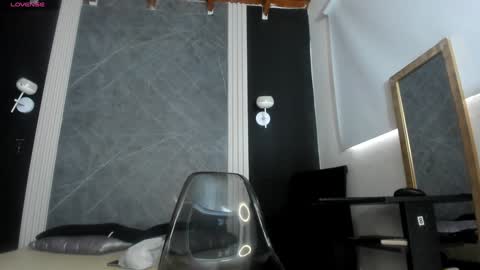 Snapshot of yummyduo chatting on 01-06-25, 01:52 Yummyduo online show from 01-06-25, 01:52